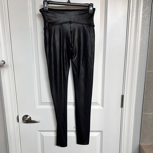 SPANX Pants - Spanx High-Waisted Leggings